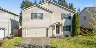Updated and Spacious 3 Bed Yelm Rental! Gallery 1