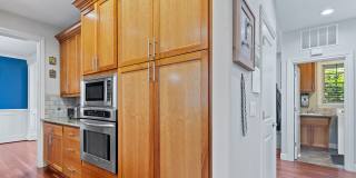 Desirable Oregon City / Luxury Home, High End Amenities, Central Air, Central Vac, Tank-less Hot Water & More! Gallery 12