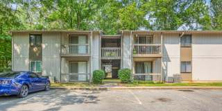 Furnished 1-Bedroom Condo with Modern Updates in Winston-Salem Furnished 1-Bedroom Condo with Modern Updates in Winston-Salem Gallery 21