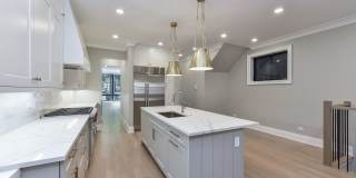 2135 N Lakewood Avenue Gallery 10