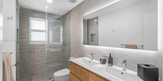 4621 NW 93rd Doral Ct Gallery 8
