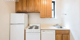 301 East 49th Street Gallery 5