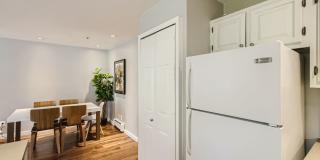 Downtown 2 BDR / 2BA - Walk to Everything Gallery 17