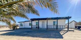 Newly Remodeled 3 Bedroom House on 5 Acres Gallery 1