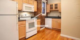 Nicely renovated 1 bed in the heart of Fenway! Nicely renovated 1 bed in the heart of Fenway! Gallery 1