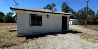 CUTE 2 BED 1 BATH HOUSE Gallery 1