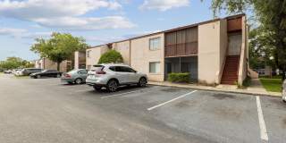 2554 LAKEWAY BRANCH Drive Gallery 1