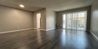 Tarzana Five Apartments Gallery 4