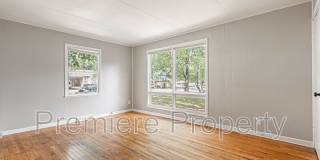 1109 NE 44th St Gallery 3