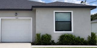 $200 off 2nd months rent! Like New 2 Bedroom 2 Bath w/ den and garage! $200 off 2nd months rent! Like New 2 Bedroom 2 Bath w/ den and garage! Gallery 1