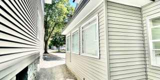 Adams Apartments Gallery 21