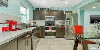 216 SW 6th St Gallery 5