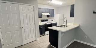 2279 Strathmoor Manor Drive Gallery 5