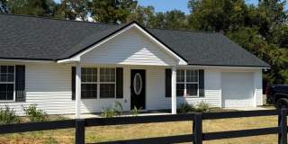 Charming 3BR House in Crawfordville Gallery 1
