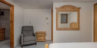 Vintage Charm Meets Modern Comfort in Fairbanks! Gallery 21