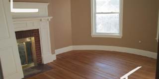 Charming 4 Bedroom Condo Gallery 4