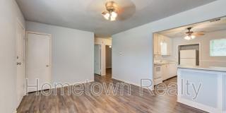 9809 N McKinley Avenue Gallery 9