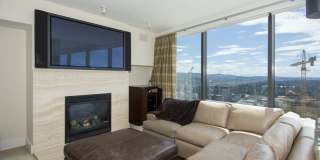 650 Bellevue Way NE Gallery 28