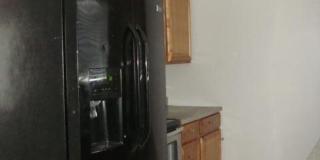 2 BEDROOM 1 BATH UPSTIARS UNIT WITH BALCONY FRONT AND BACK Gallery 7