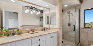 1980 San Remo Gallery 26