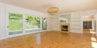 Rarely Available Private Estate in Manoa! Move in Ready! Gallery 7