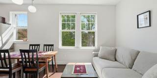 Sun-Filled Furnished 1BR in the Heart of Capitol Hill! Gallery 6
