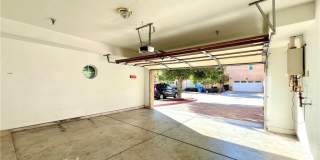 1672 E Harvard Gallery 28