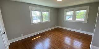 Fully Remodeled 3Bedroom House! Gallery 21
