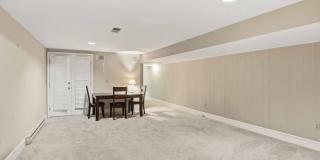 1435 BOLTON Street Gallery 23