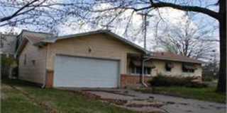 3 Bedroom 1.5 Bath House Month to Month Lease Gallery 1