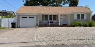 1835 Northwest Drive Gallery 1