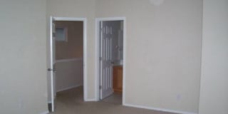 4327 SE Chelsea Lane ~ MOVE IN SPECIAL! 1/2 Off 1st Months Rent!! Beautiful Home with Great Features! Gallery 7