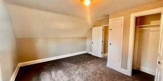 Ginormous 6 Bed Single family home with all Appliances Near Lake Michigan! Gallery 24