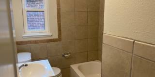 North Park Hill 3 Bedroom/2 Bath Gallery 21