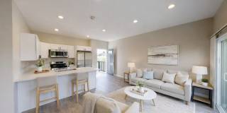 New 4 bed house with Private Deck! Gallery 1