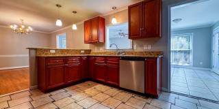 Beautiful Tri Level Home in Vanstory Hills Gallery 5