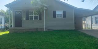 3 Bedroom, 1 Bath House in Cute Neighborhood! Gallery 1