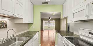 1047 Small Court Gallery 4
