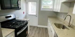 568 Prospect Street 1R Gallery 1