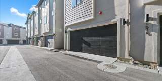 BRAND NEW 3 bed 3.5 bath townhouse Gallery 37
