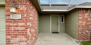 1222 Johnny Ln Gallery 1