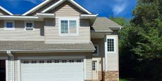 Nice 3 Bedroom 2.5 Bathroom Townhome in Hudson Gallery 3