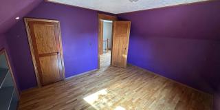 Ideally Located and Updated 4 Bed 2 Bath Fully-Fenced Home w/ Detached Garage/Shop! Gallery 10