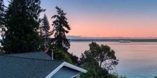 A Storybook Dream in Kingston, Available Now! Lowbank Waterfront, Beach Access, Panoramic Views & More. Gallery 16