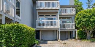 23 E Manor Sq Gallery 1