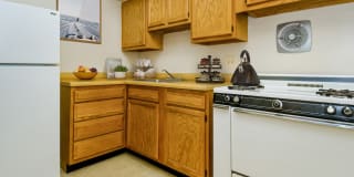 Nob Hill Apartments Gallery 8