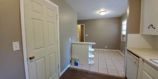 2 bedroom 1 bath bungalow in Shawnee. Gallery 10