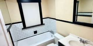 Bungalow/Office 2 Bedroom 2 Bath Gallery 10