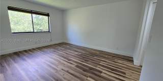 310 Racquet Club Rd Gallery 24