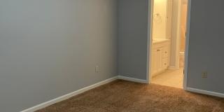 2 bed, 2 bath South Columbia Gallery 10